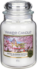 Carica l&#39;immagine nel visualizzatore di Gallery, Arredamento casa - cose di casa - casa negozio - oggettistica casa - oggetti per la casa - casa nuova - accessori per la casa - negozio casa - negozi per la casa - yankee candle - arredamento casa online - yankee candle offerte - yankee candle prezzi - candele profumate - candele yankee candle - essenza yankee - yankee candle olbia - candele olbia - cereria olbia - Olbia - negozio di yankee candle - giara grande - sakura blossom festival  