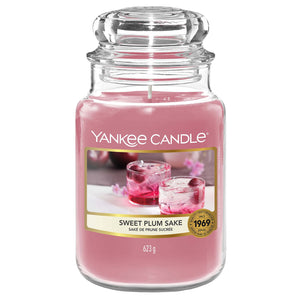 Arredamento casa - cose di casa - casa negozio - oggettistica casa - oggetti per la casa - casa nuova - accessori per la casa - negozio casa - negozi per la casa - yankee candle - arredamento casa online - yankee candle offerte - yankee candle prezzi - candele profumate - candele yankee candle - essenza yankee - yankee candle olbia - candele olbia - cereria olbia - Olbia - negozio di yankee candle - giara grande - sweet plum sake   