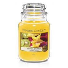 Carica l&#39;immagine nel visualizzatore di Gallery, Arredamento casa - cose di casa - casa negozio - oggettistica casa - oggetti per la casa - casa nuova - accessori per la casa - negozio casa - negozi per la casa - yankee candle - arredamento casa online - yankee candle offerte - yankee candle prezzi - candele profumate - candele yankee candle - essenza yankee - yankee candle olbia - candele olbia - cereria olbia - Olbia - negozio di yankee candle - giara grande - tropical starfruit   