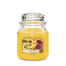 Carica l&#39;immagine nel visualizzatore di Gallery, Arredamento casa - cose di casa - casa negozio - oggettistica casa - oggetti per la casa - casa nuova - accessori per la casa - negozio casa - negozi per la casa - yankee candle - arredamento casa online - yankee candle offerte - yankee candle prezzi - candele profumate - candele yankee candle - essenza yankee - yankee candle olbia - candele olbia - cereria olbia - Olbia - negozio di yankee candle - giara media - tropical starfruit   