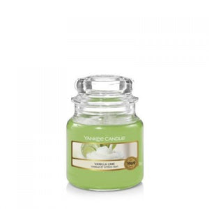 Arredamento casa - cose di casa - casa negozio - oggettistica casa - oggetti per la casa - casa nuova - accessori per la casa - negozio casa - negozi per la casa - yankee candle - arredamento casa online - yankee candle offerte - yankee candle prezzi - candele profumate - candele yankee candle - essenza yankee - yankee candle olbia - candele olbia - cereria olbia - Olbia - negozio di yankee candle - giara piccola - vanilla lime