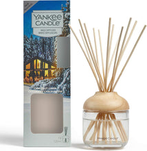 Carica l&#39;immagine nel visualizzatore di Gallery, Arredamento casa - cose di casa - casa negozio - oggettistica casa - oggetti per la casa - casa nuova - accessori per la casa - negozio casa - negozi per la casa - yankee candle - arredamento casa online - yankee candle offerte - yankee candle prezzi - candele profumate - candele yankee candle - essenza yankee - yankee candle olbia - candele olbia - cereria olbia - Olbia - negozio di yankee candle - reed diffuser - cadlelit cabin