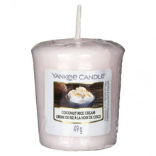 Carica l&#39;immagine nel visualizzatore di Gallery, Arredamento casa - cose di casa - casa negozio - oggettistica casa - oggetti per la casa - casa nuova - accessori per la casa - negozio casa - negozi per la casa - yankee candle - arredamento casa online - yankee candle offerte - yankee candle prezzi - candele profumate - candele yankee candle - essenza yankee - yankee candle olbia - candele olbia - cereria olbia - Olbia - negozio di yankee candle - sampler - coconut rice cream