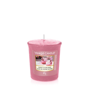 Arredamento casa - cose di casa - casa negozio - oggettistica casa - oggetti per la casa - casa nuova - accessori per la casa - negozio casa - negozi per la casa - yankee candle - arredamento casa online - yankee candle offerte - yankee candle prezzi - candele profumate - candele yankee candle - essenza yankee - yankee candle olbia - candele olbia - cereria olbia - Olbia - negozio di yankee candle - sampler - sweet plum sake   