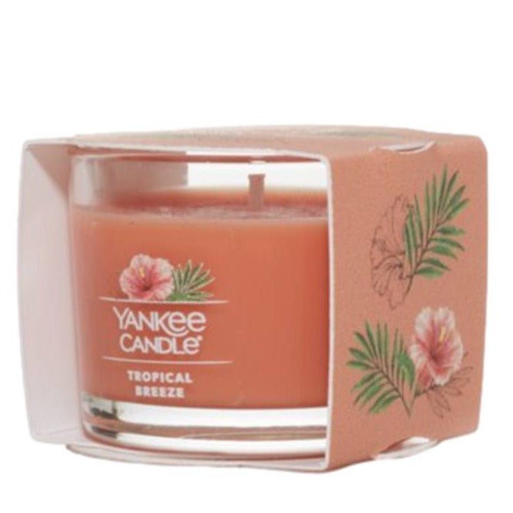 Arredamento casa - cose di casa - casa negozio - oggettistica casa - oggetti per la casa - casa nuova - accessori per la casa - negozio casa - negozi per la casa - yankee candle - arredamento casa online - yankee candle offerte - yankee candle prezzi - candele profumate - candele yankee candle - essenza yankee - yankee candle olbia - candele olbia - cereria olbia - Olbia - negozio di yankee candle - votive - tropical breeze