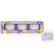Carica l&#39;immagine nel visualizzatore di Gallery, Arredamento casa - cose di casa - casa negozio - oggettistica casa - oggetti per la casa - casa nuova - accessori per la casa - negozio casa - negozi per la casa - yankee candle - arredamento casa online - yankee candle offerte - yankee candle prezzi - candele profumate - candele yankee candle - essenza yankee - yankee candle olbia - candele olbia - cereria olbia - Olbia - negozio di yankee candle - votive x 3 - lemon lavender
