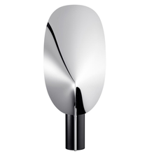 Carica l&#39;immagine nel visualizzatore di Gallery, Lampada da tavolo Flos Serena a led foglia alluminio design moderno minimal